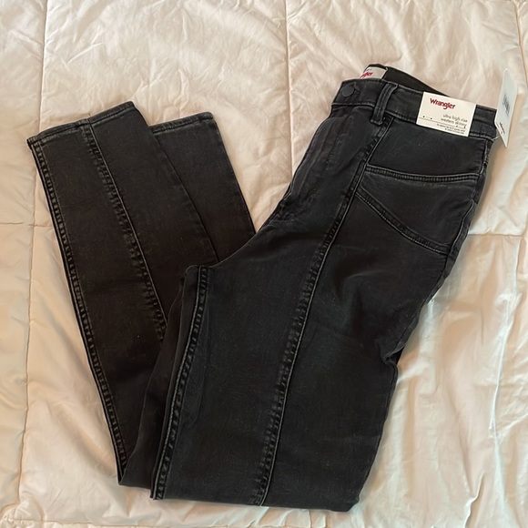 Wrangler Steezy Washed Black
